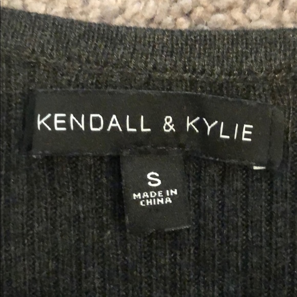 Dark grey tank top - Picture 2 of 3